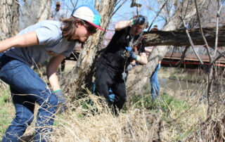 Students of Schiffer School volunteering